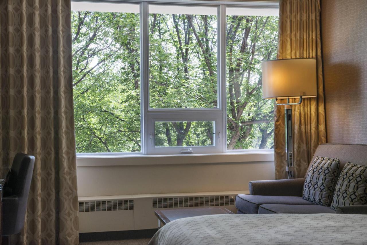 Sheraton Cavalier Saskatoon Hotel Εξωτερικό φωτογραφία