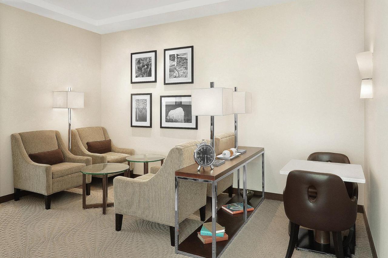 Sheraton Cavalier Saskatoon Hotel Εξωτερικό φωτογραφία