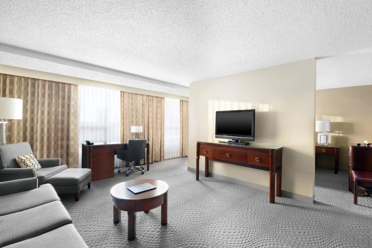 Sheraton Cavalier Saskatoon Hotel Εξωτερικό φωτογραφία