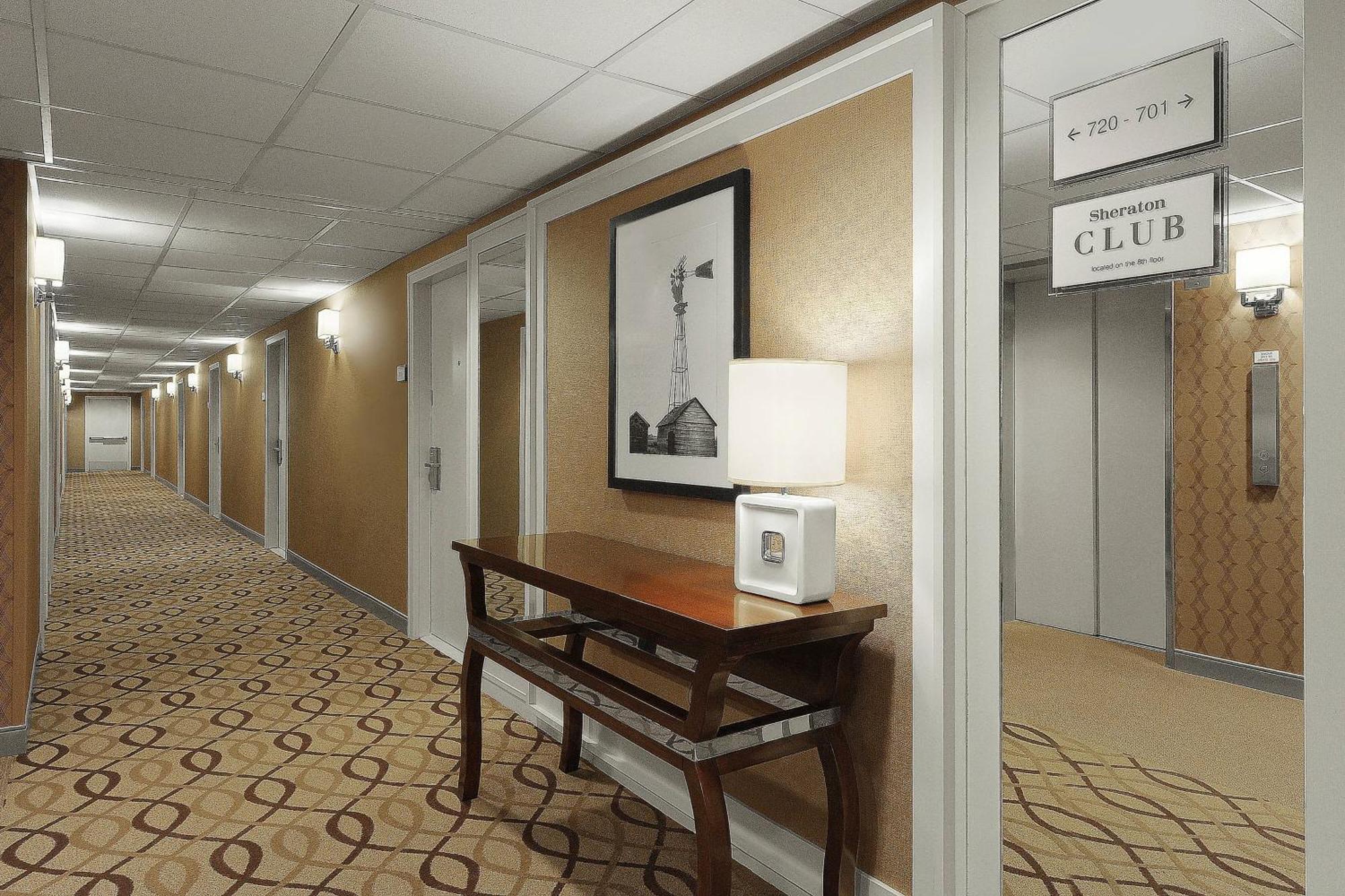 Sheraton Cavalier Saskatoon Hotel Εξωτερικό φωτογραφία