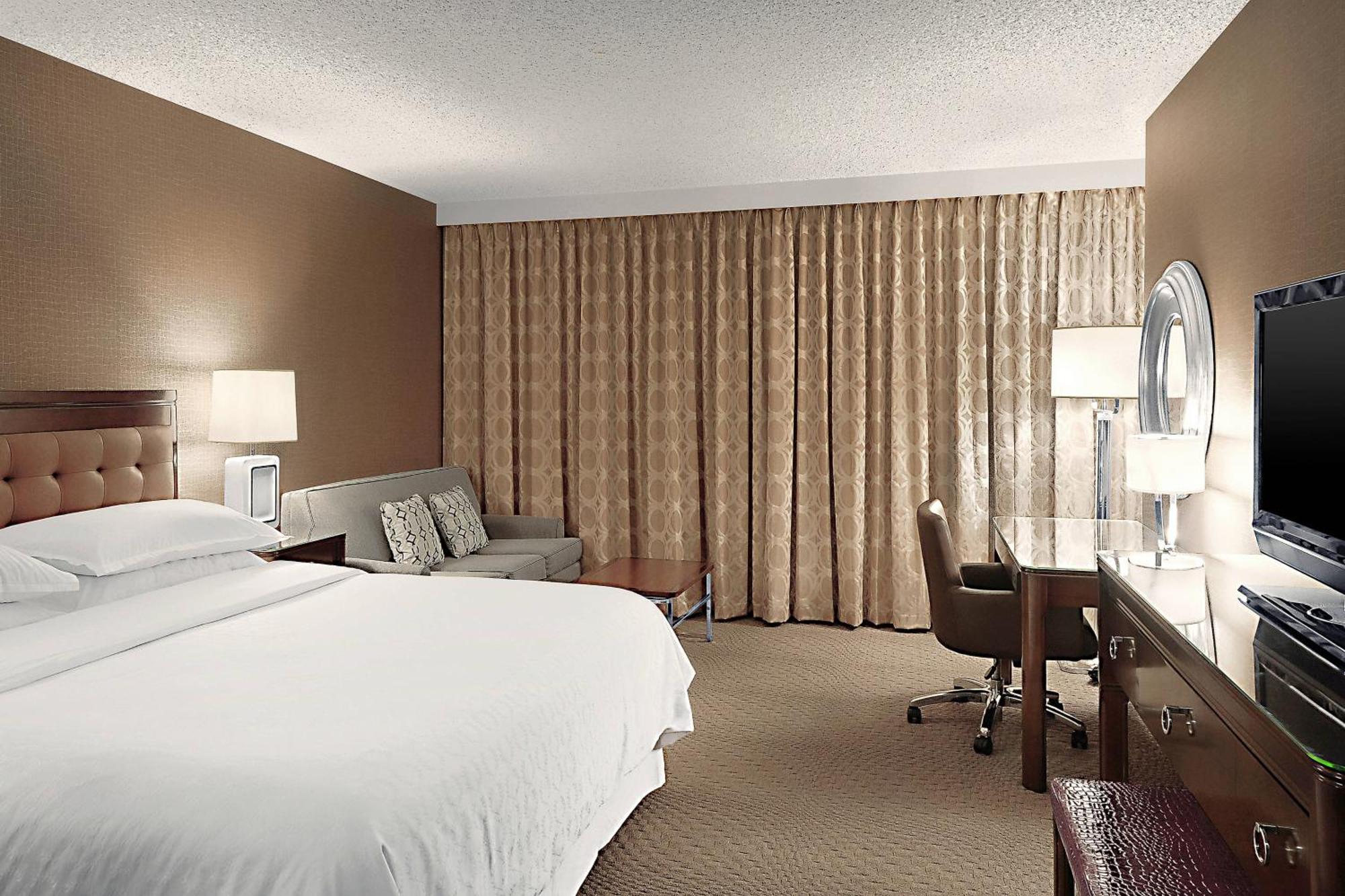 Sheraton Cavalier Saskatoon Hotel Εξωτερικό φωτογραφία