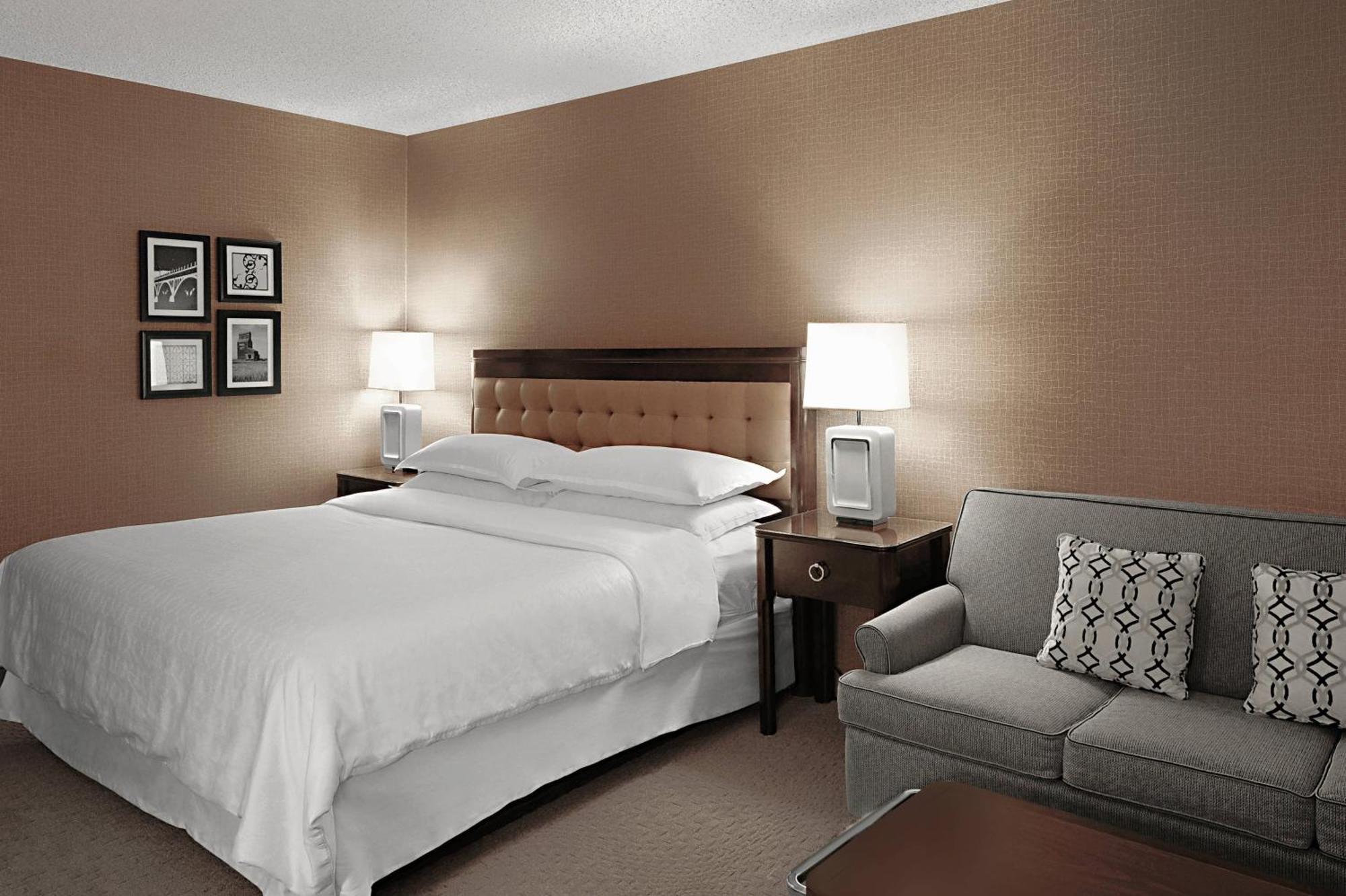 Sheraton Cavalier Saskatoon Hotel Εξωτερικό φωτογραφία